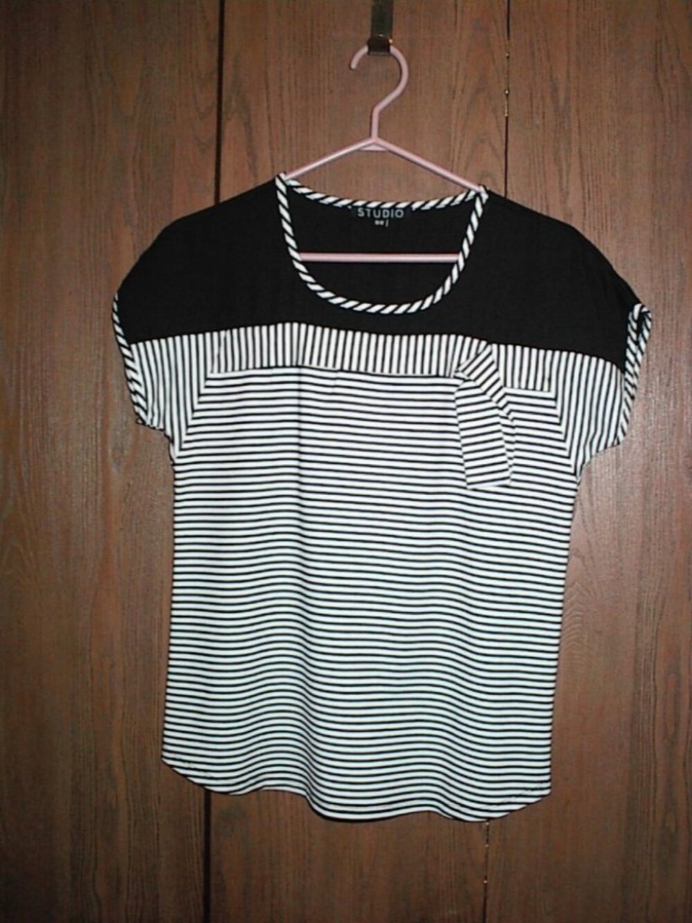 Studio Y Women's Black & White Striped Short Sleeve Top